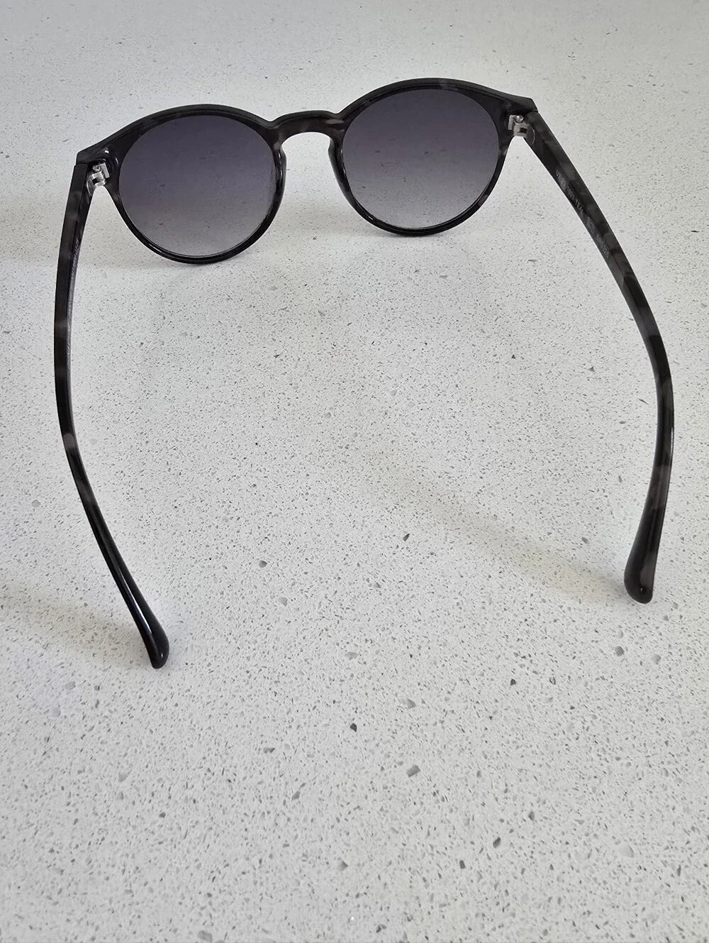 Round Black Gradient Sunglasses